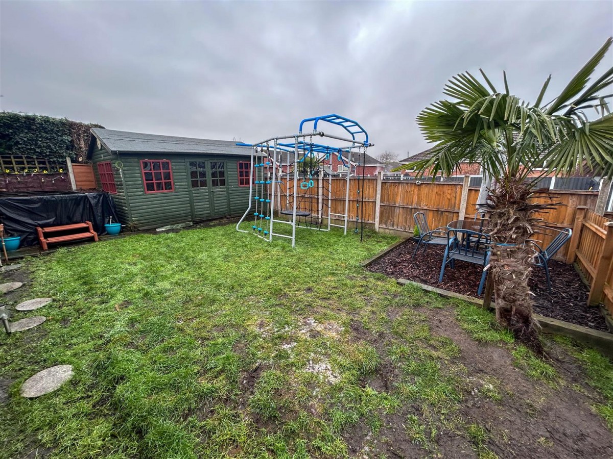 Gayfield Avenue, Brierley Hill, DY5 2SU