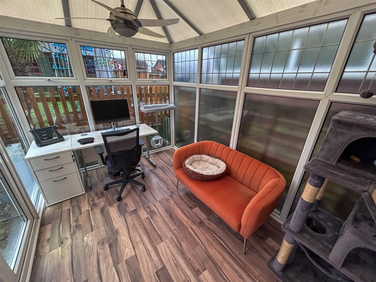 Gayfield Avenue, Brierley Hill, DY5 2SU