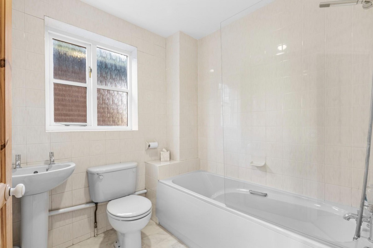 Bell Close, Beaconsfield, Buckinghamshire, HP9 1AT