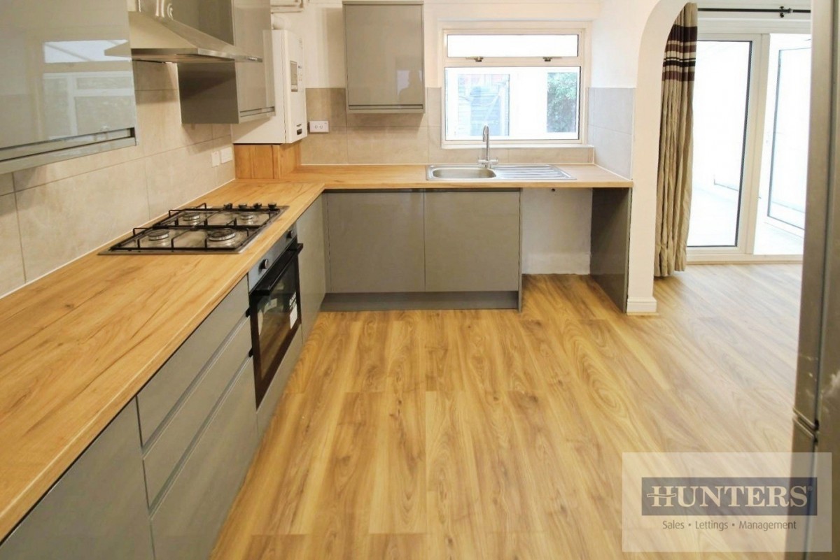 Douglas Road, Welling