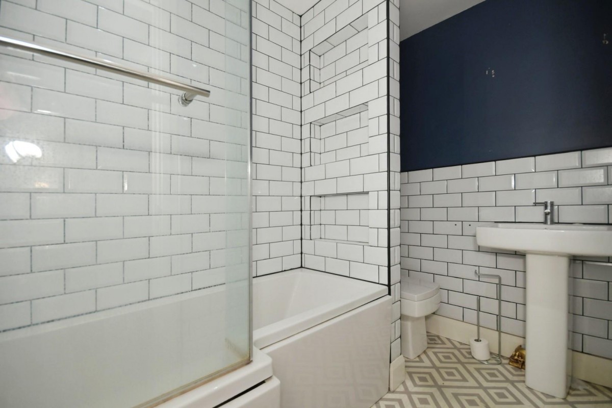 Hollin Hill Road, Clowne, Chesterfield, S43 4AX