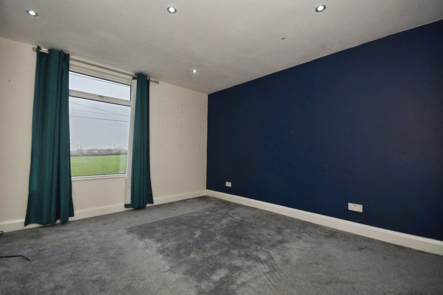 Hollin Hill Road, Clowne, Chesterfield, S43 4AX