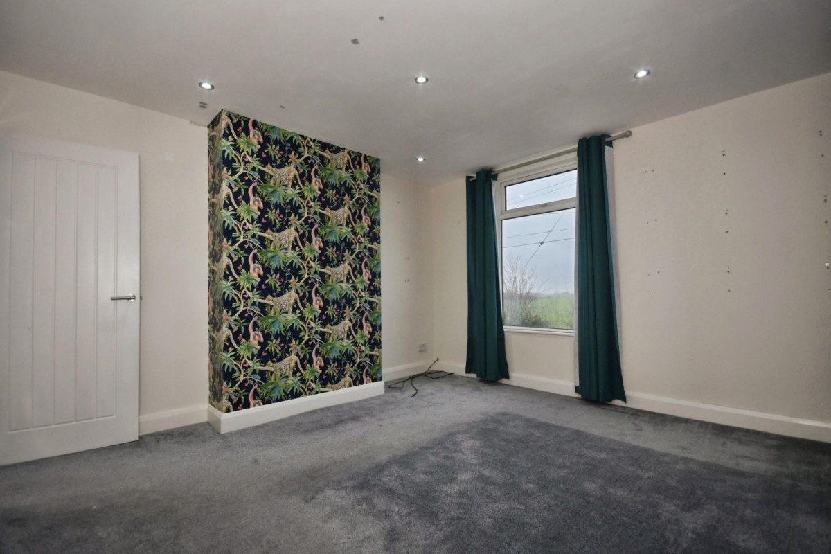 Hollin Hill Road, Clowne, Chesterfield, S43 4AX