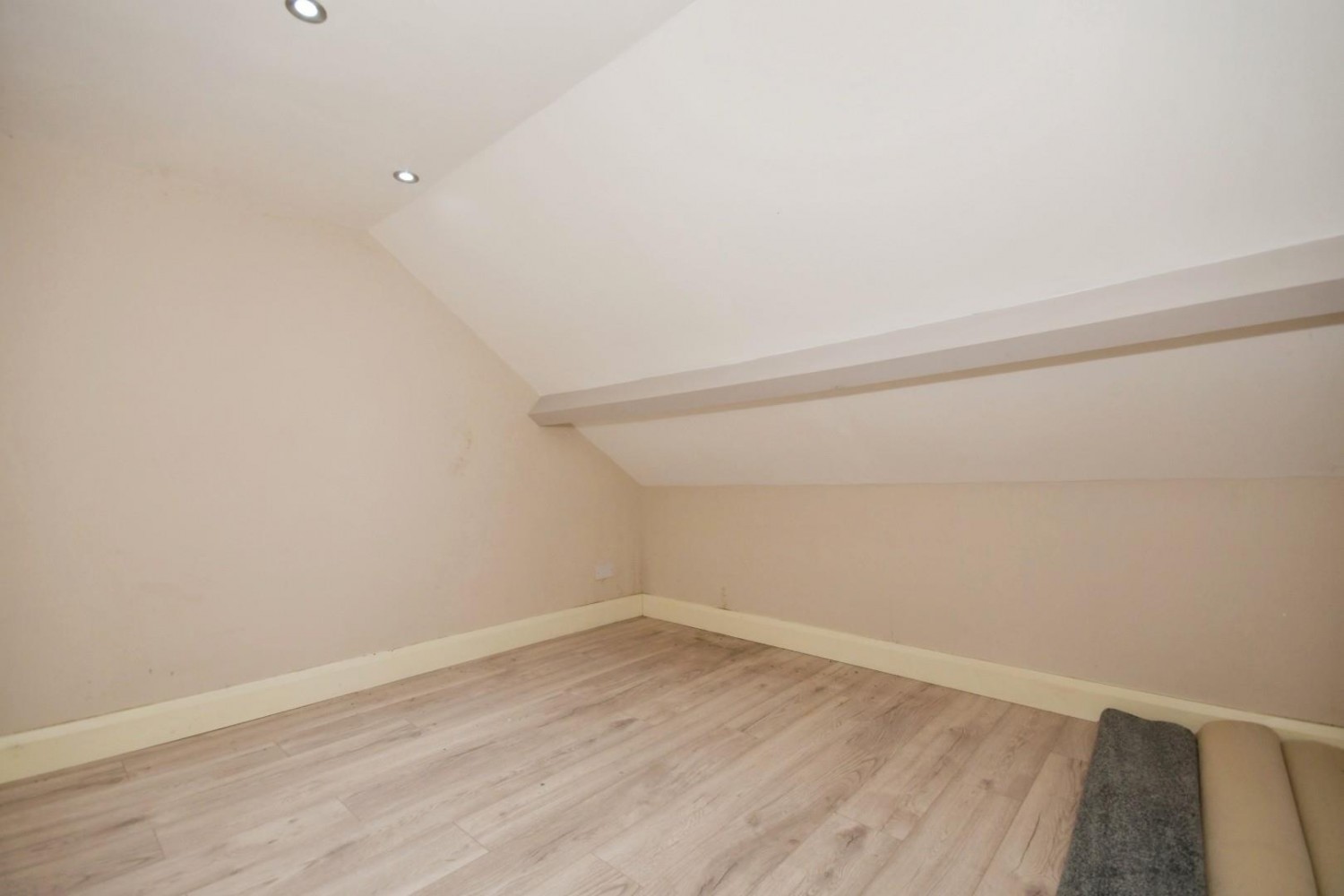 Hollin Hill Road, Clowne, Chesterfield, S43 4AX