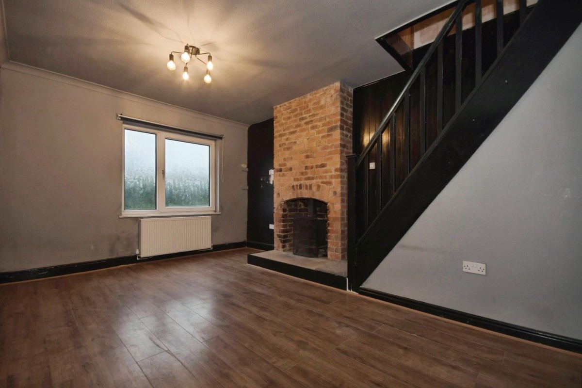 Hollin Hill Road, Clowne, Chesterfield, S43 4AX