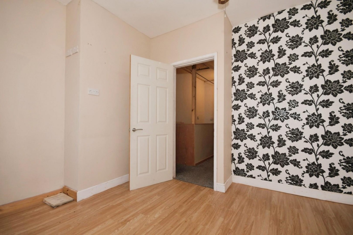 Hollin Hill Road, Clowne, Chesterfield, S43 4AX