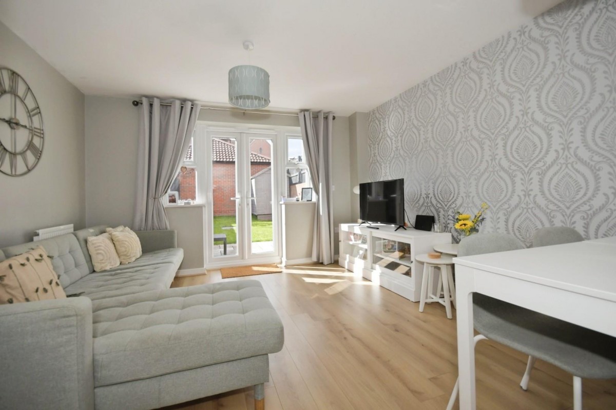 Vicarage Walk, Clowne, Chesterfield, S43 4FH