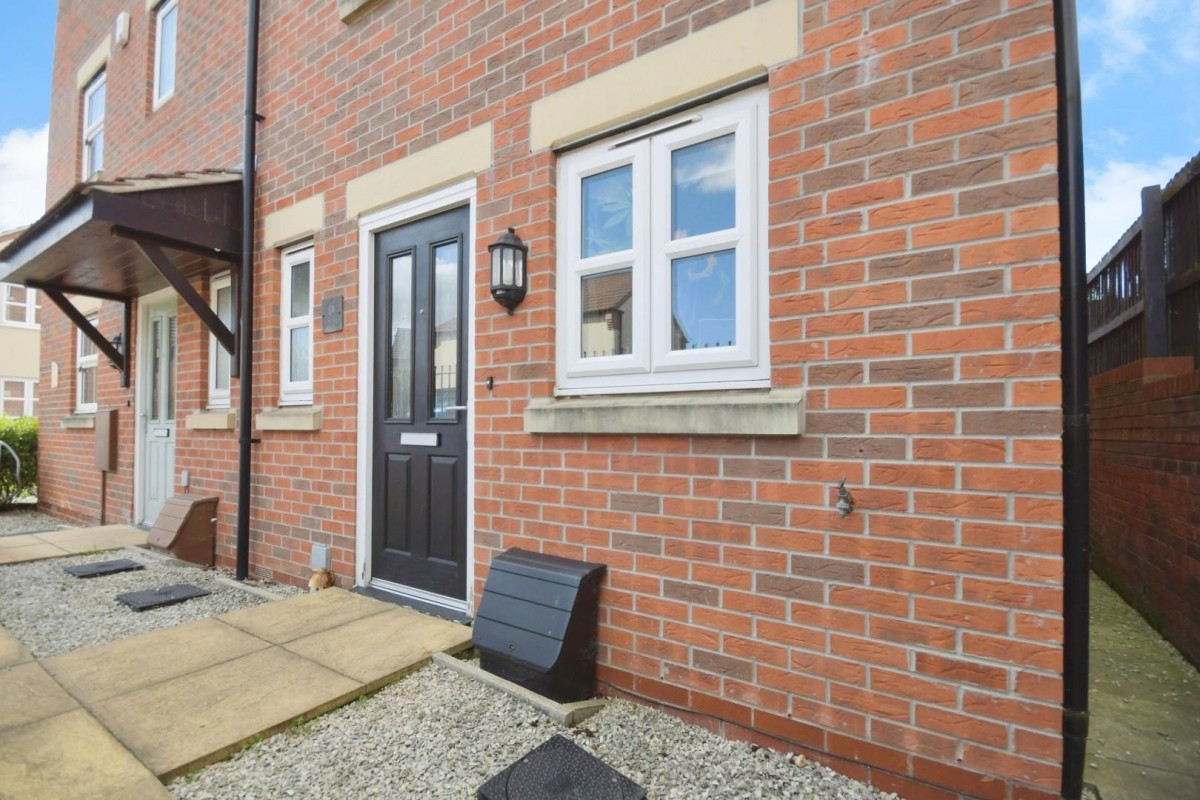 Vicarage Walk, Clowne, Chesterfield, S43 4FH