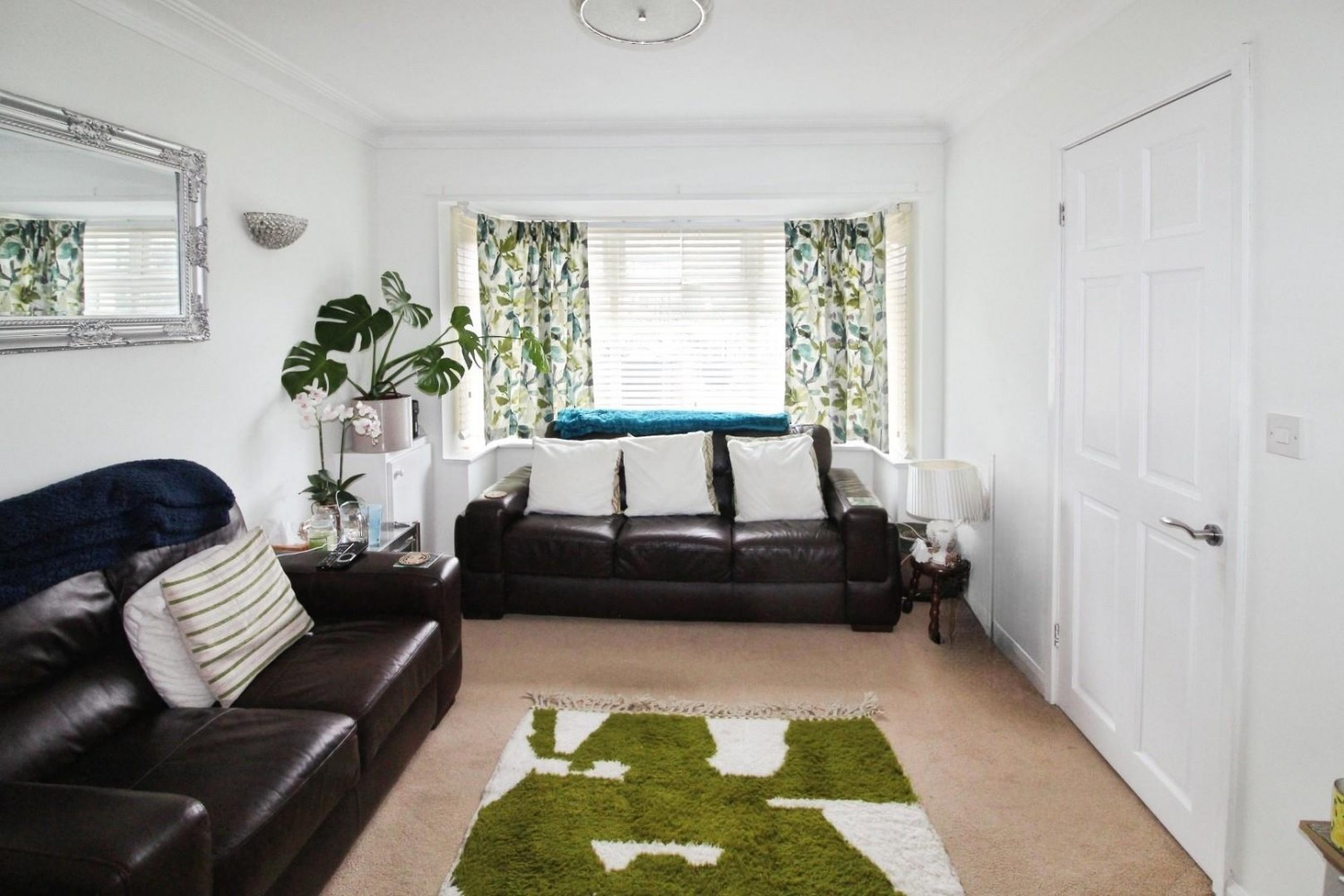 Eightlands Lane, Bramley, LS13 2BT