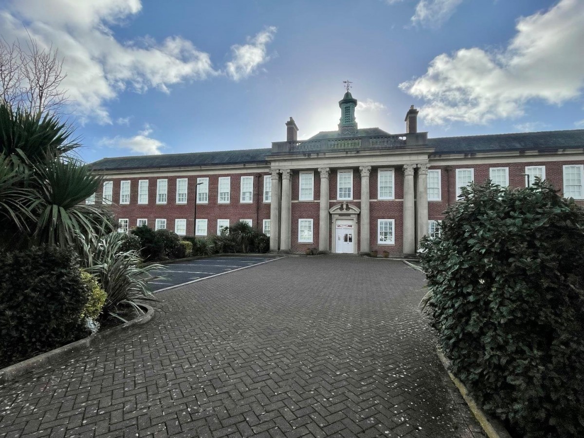 Queens Manor, Bailey Avenue, Lytham St Annes, FY8 1E