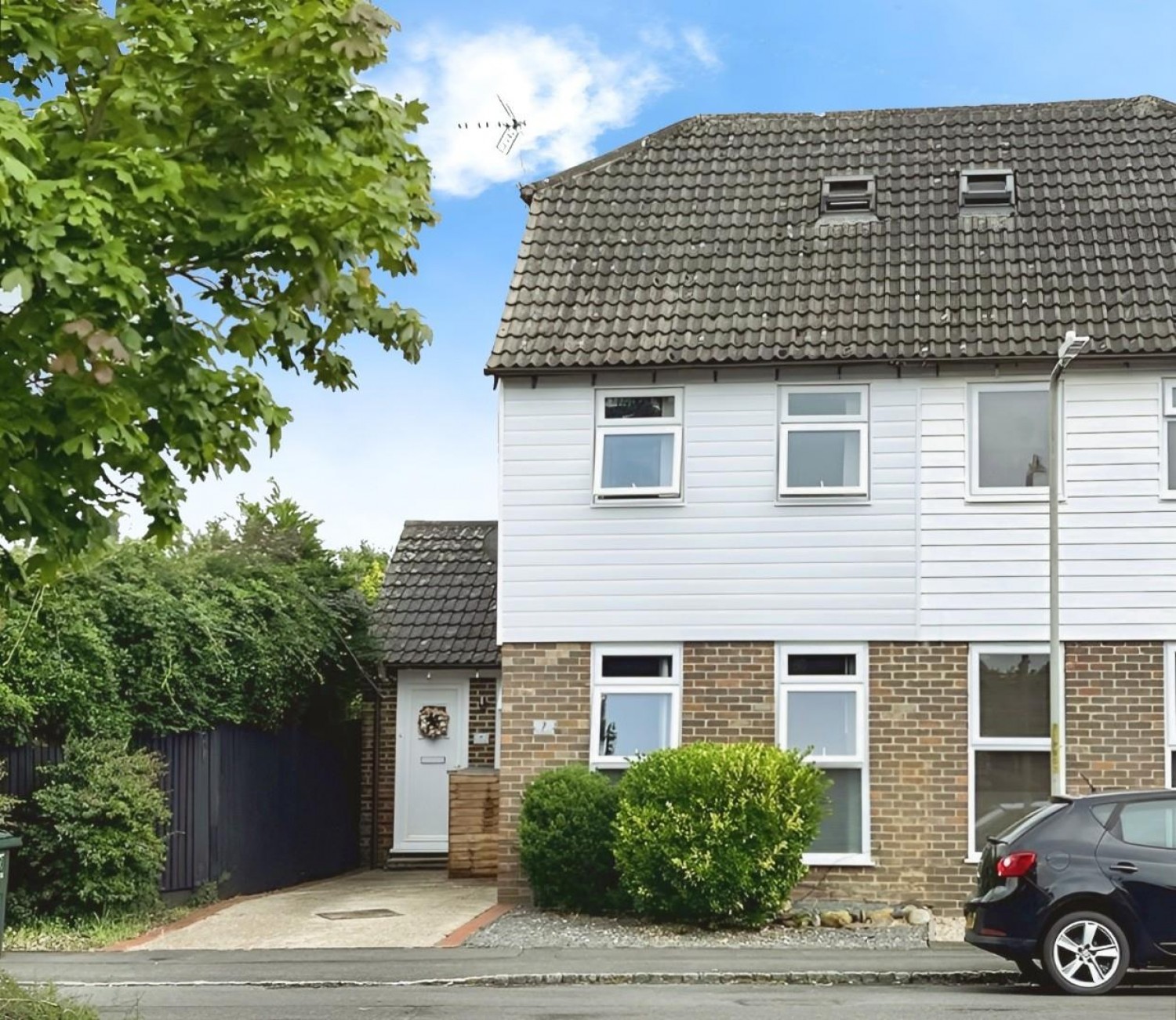 The Bulrushes, Ashford