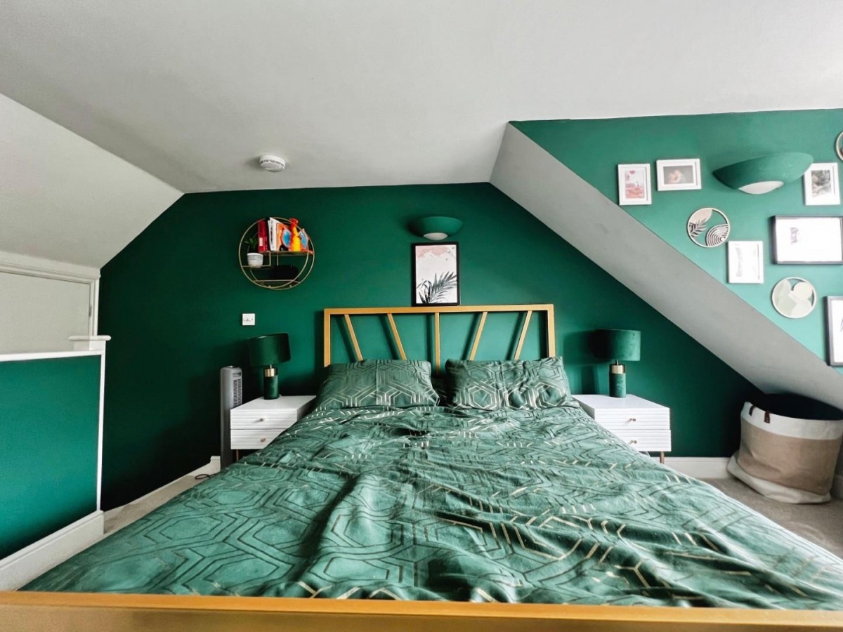 The Bulrushes, Ashford