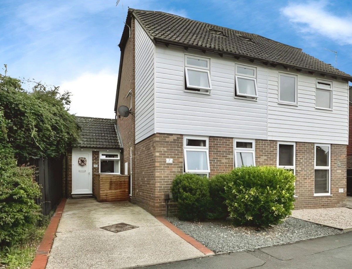 The Bulrushes, Ashford