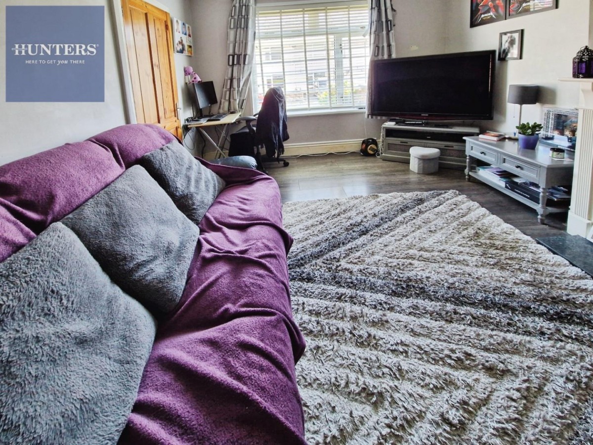 Duffryn Crescent, Llanharan, Pontyclun