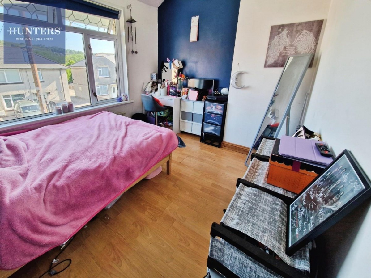 Duffryn Crescent, Llanharan, Pontyclun