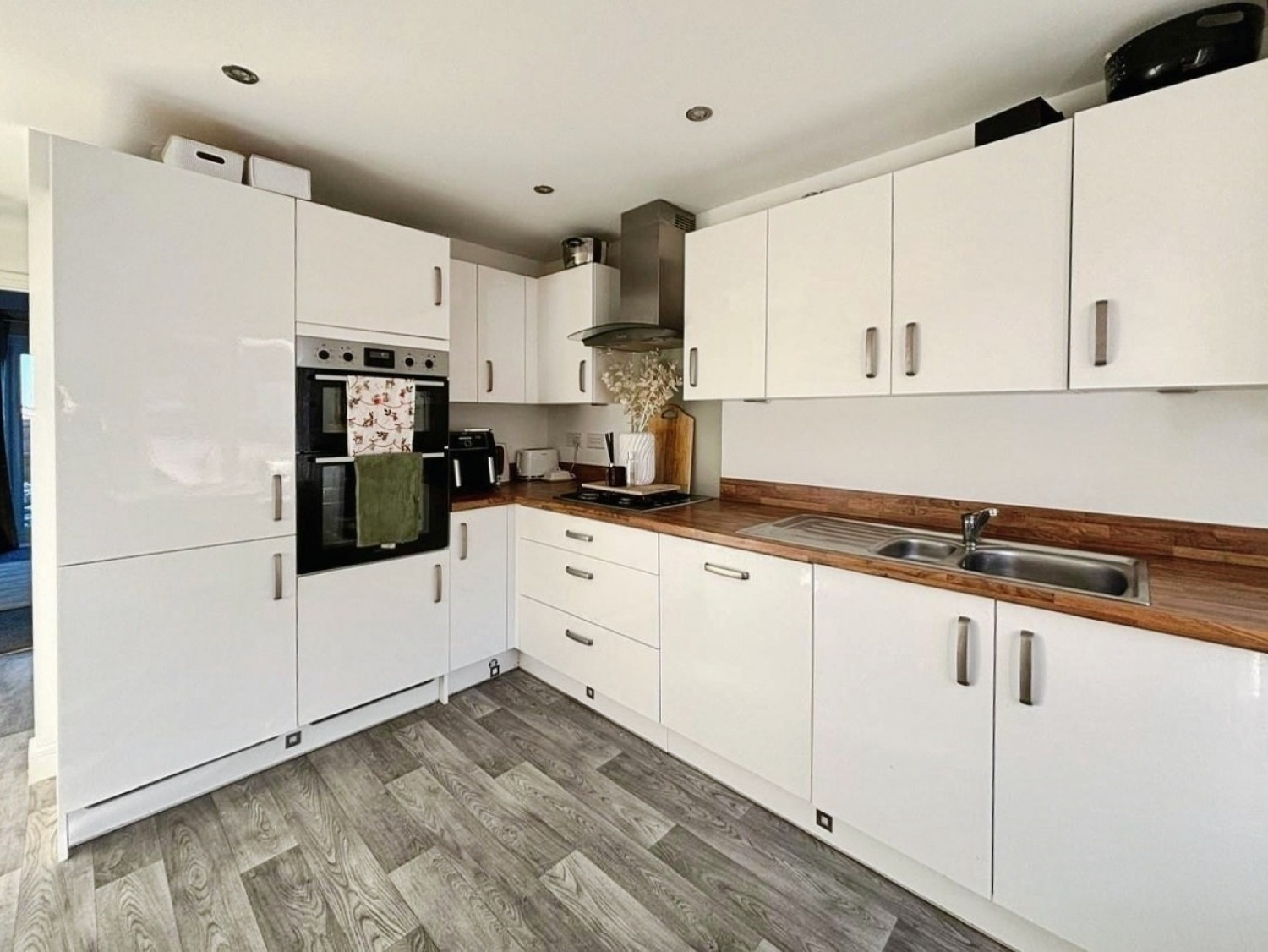 Insley Avenue, Lichfield, WS14 0FE