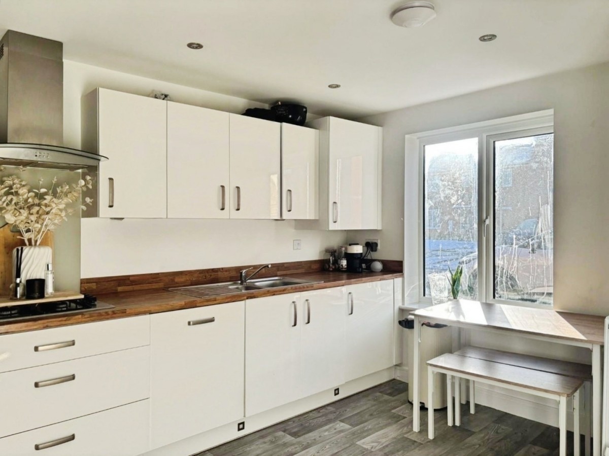 Insley Avenue, Lichfield, WS14 0FE