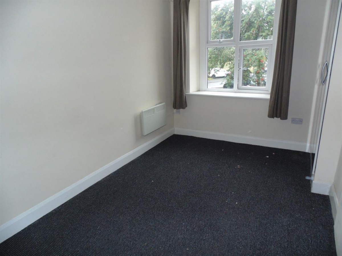 11 Commercial St, Batley, WF17 5HJ