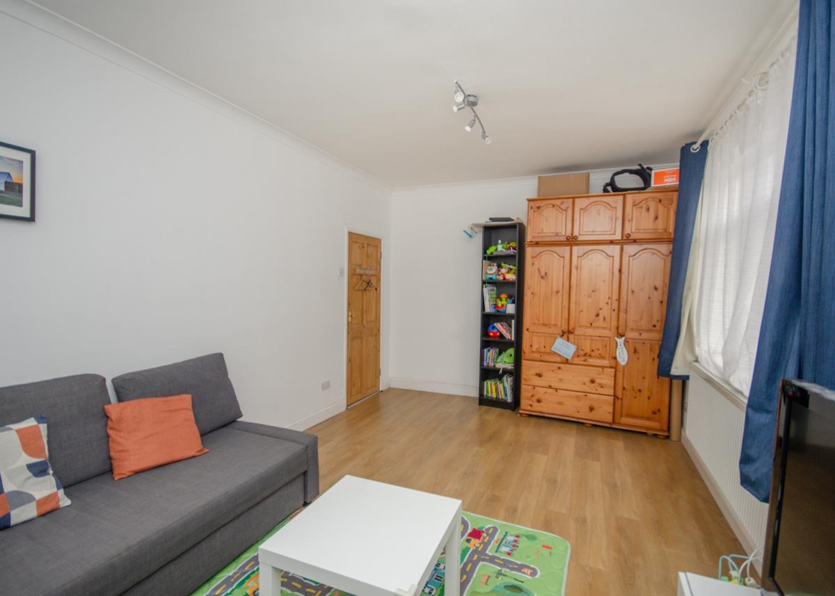 Chaplin Road, Easton, Bristol, BS5 0JY