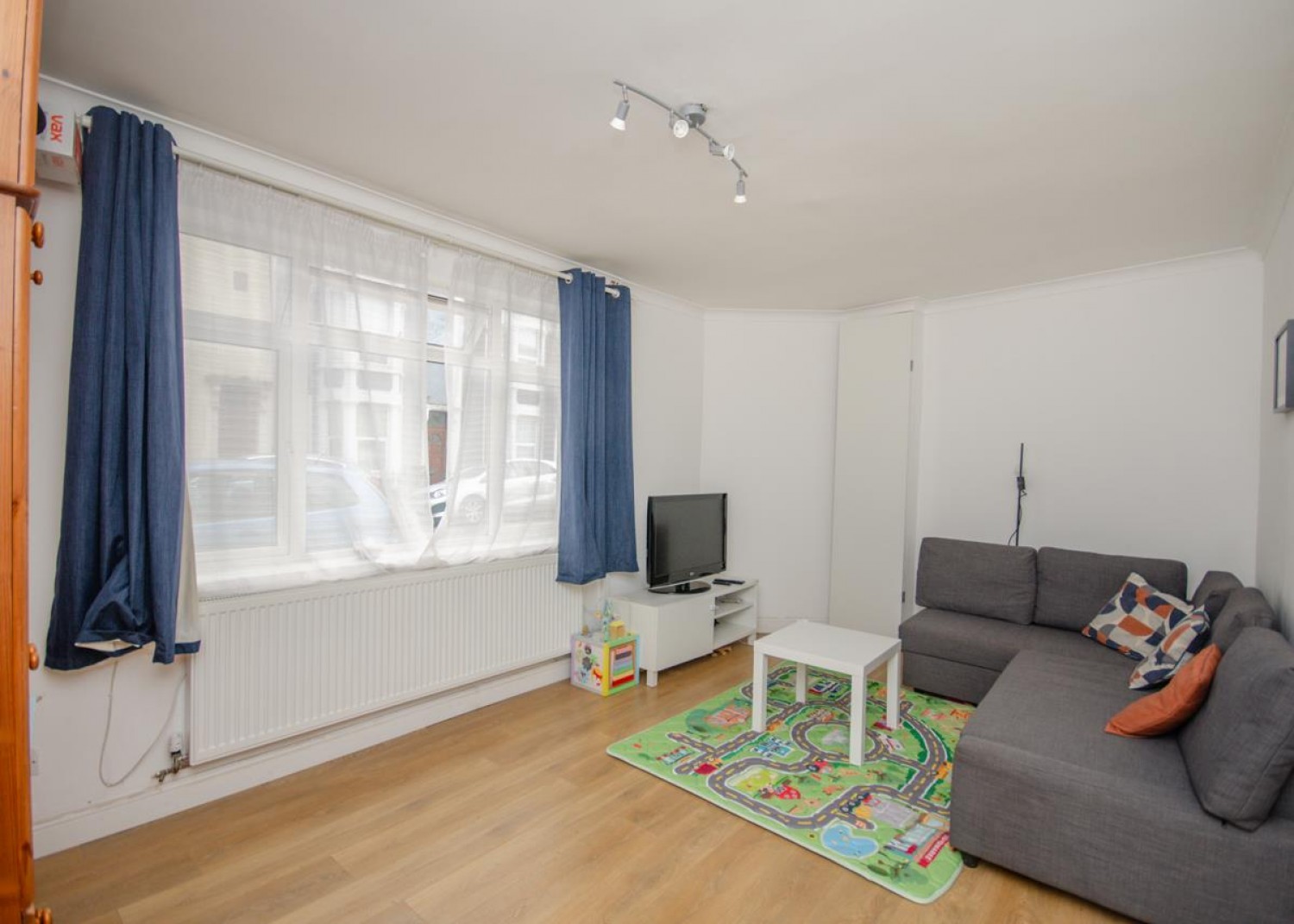 2 bedroom House for sale in Chaplin Road, Easton, Bristol, BS5 0JY