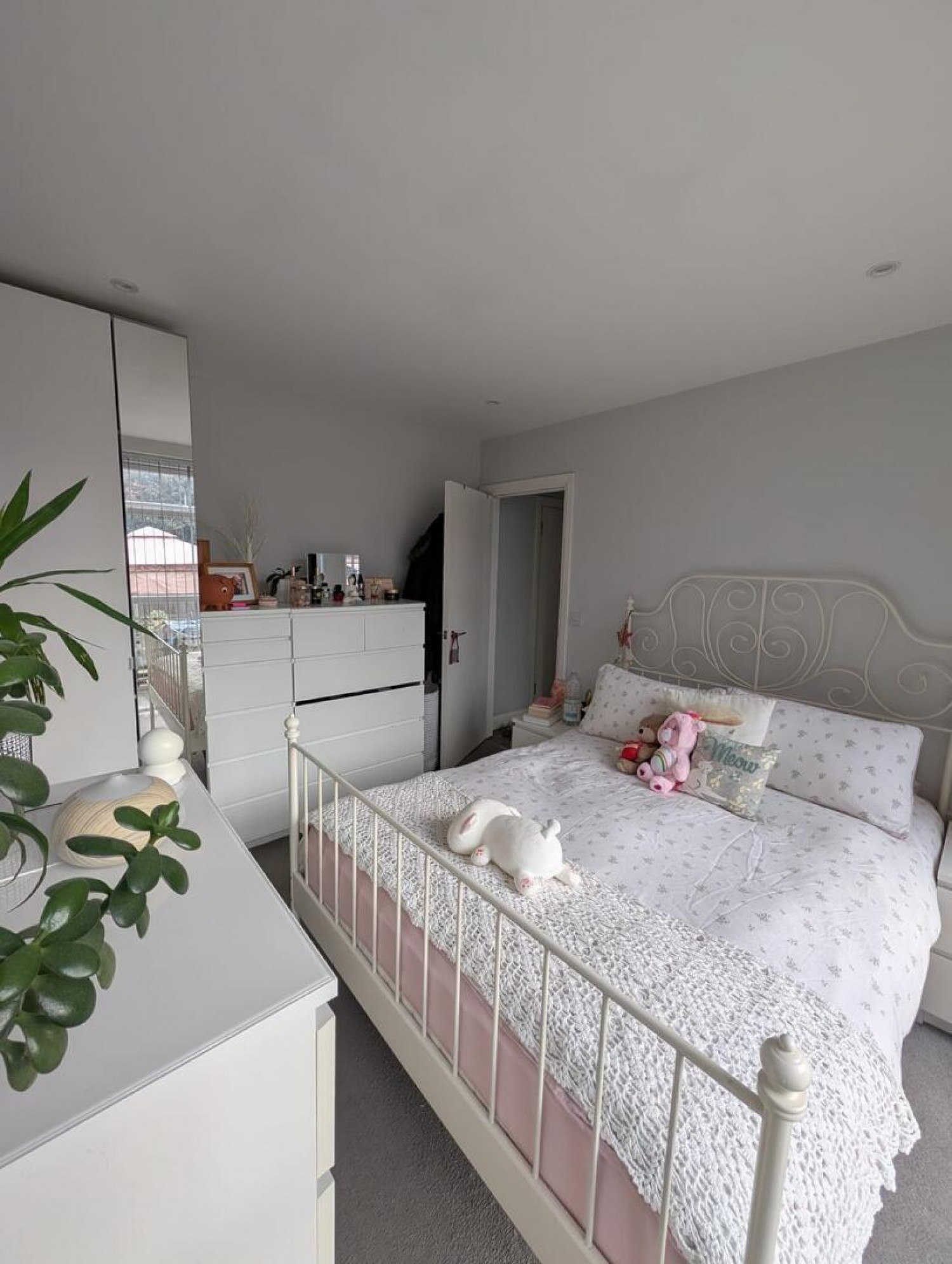 Milford Gardens, Edgware