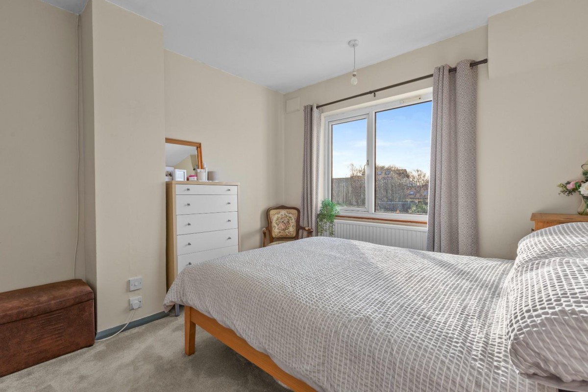 Plantation Road, Amersham, Buckinghamshire, HP6 6HW