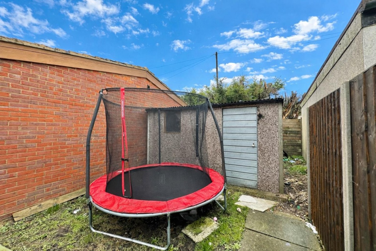 St. Marys Walk, Hayes