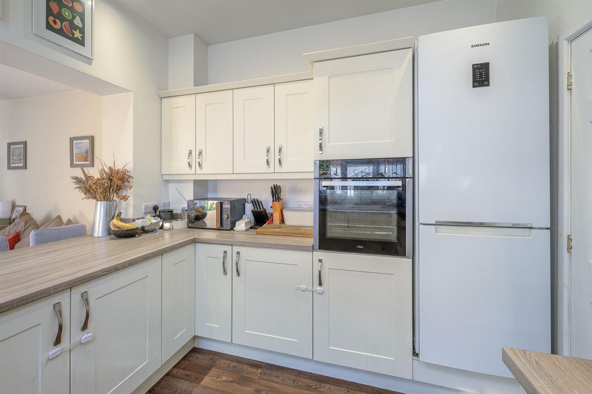 Glenside Cottages, Kinver Lane, Caunsall, DY11 5YJ