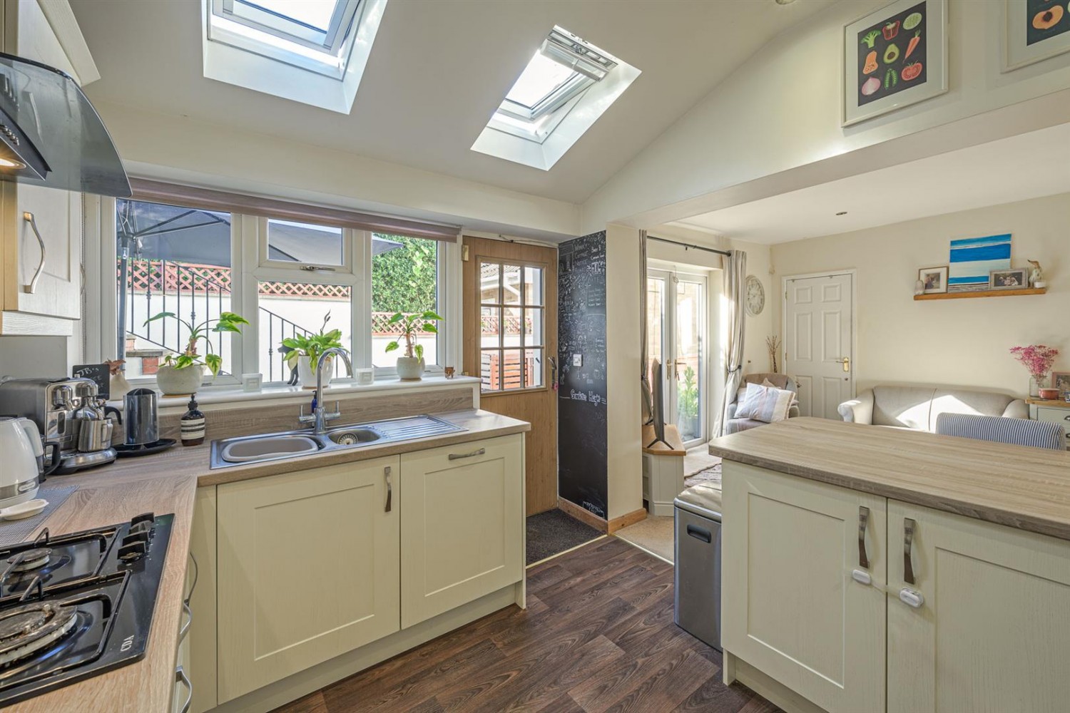 Glenside Cottages, Kinver Lane, Caunsall, DY11 5YJ