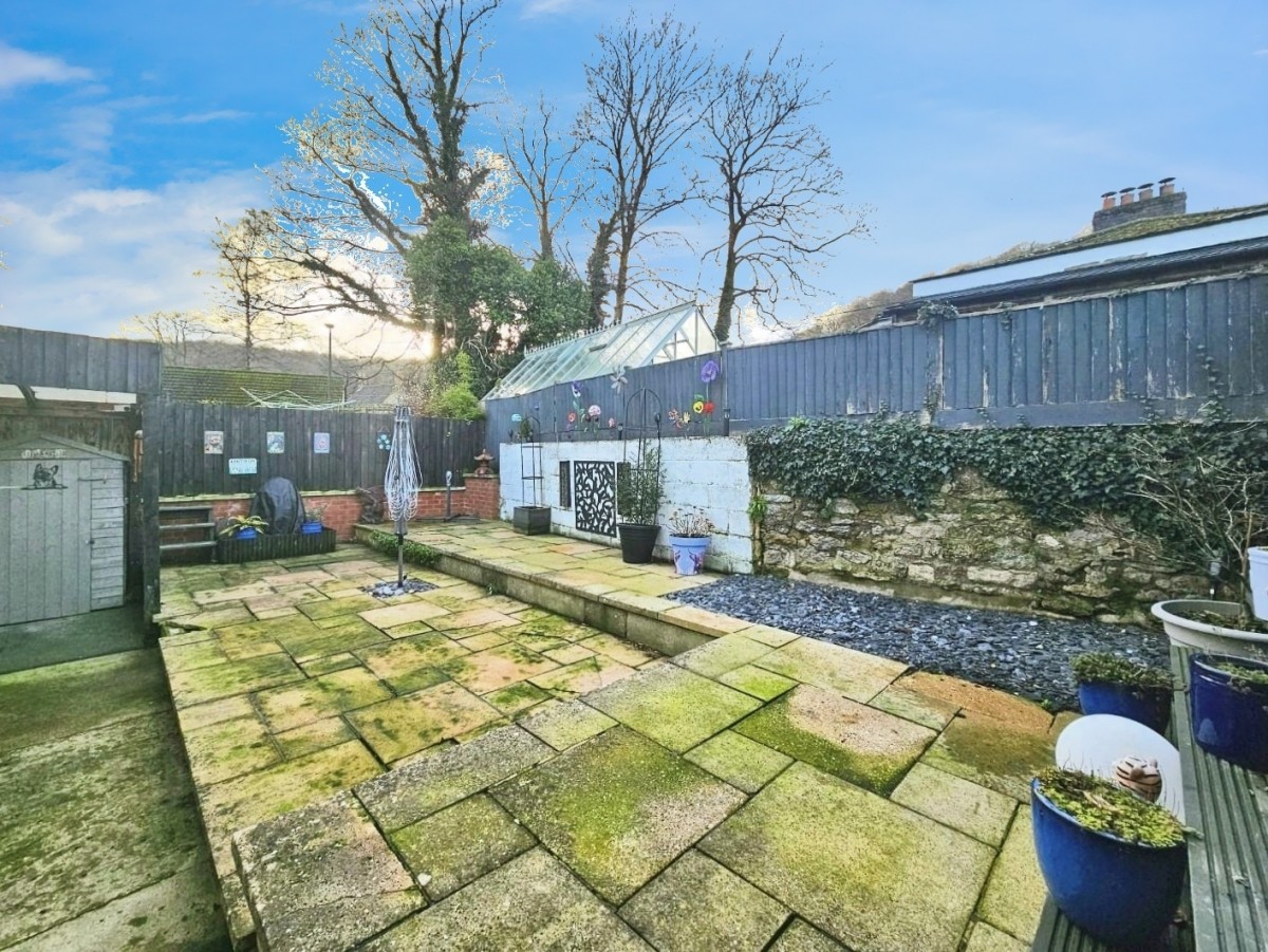 Cambridge Avenue, Dursley, GL11 4AU