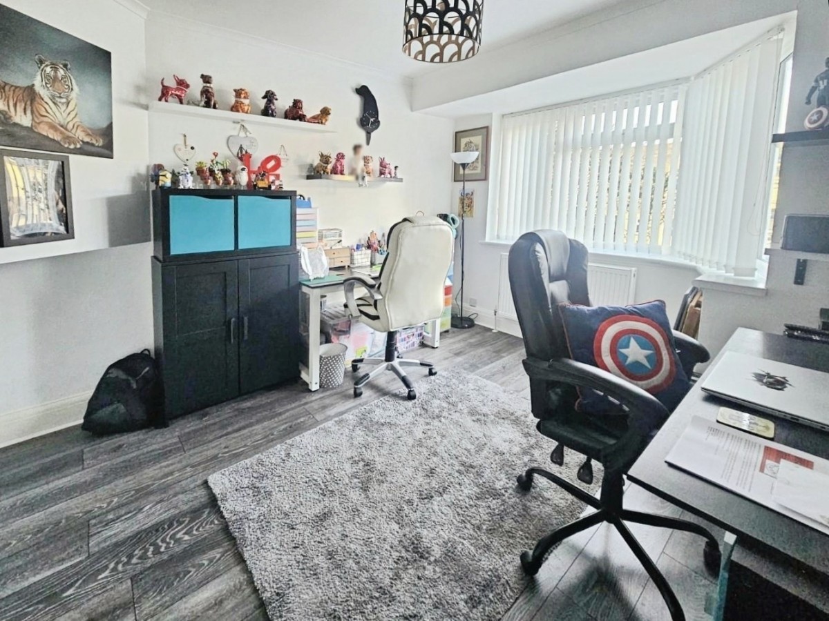 Cambridge Avenue, Dursley, GL11 4AU