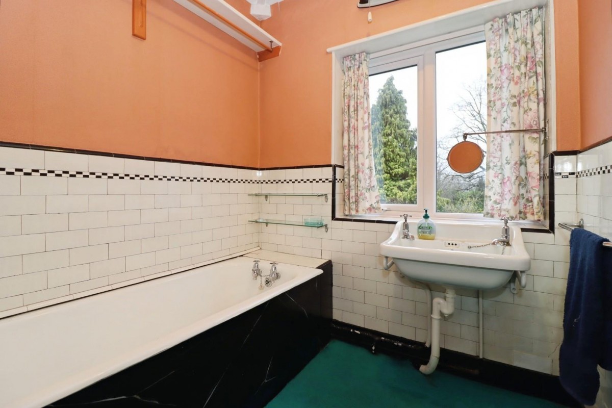 Malvern Road, Brockwell, Chesterfield, S40 4DY