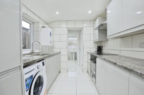 Sutton Court Road, London