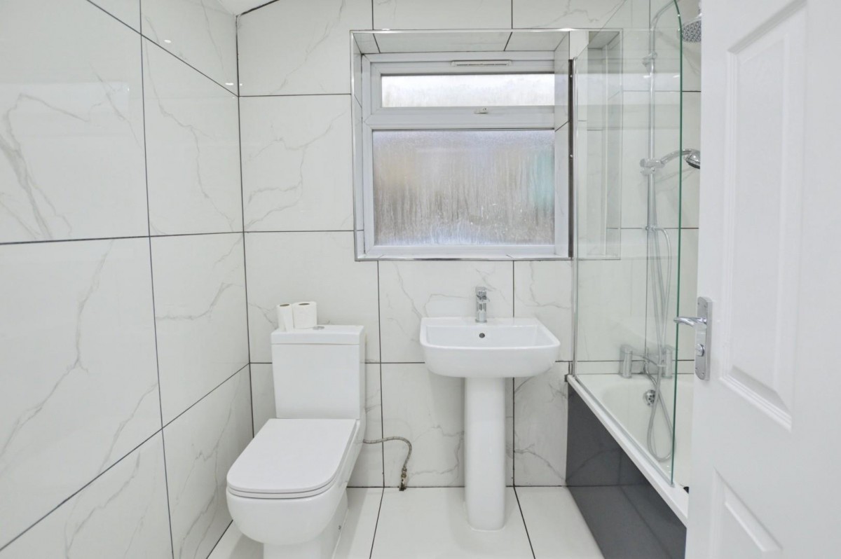 Sutton Court Road, London