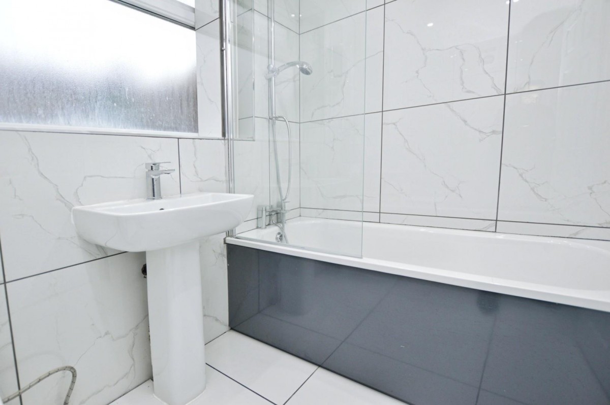 Sutton Court Road, London