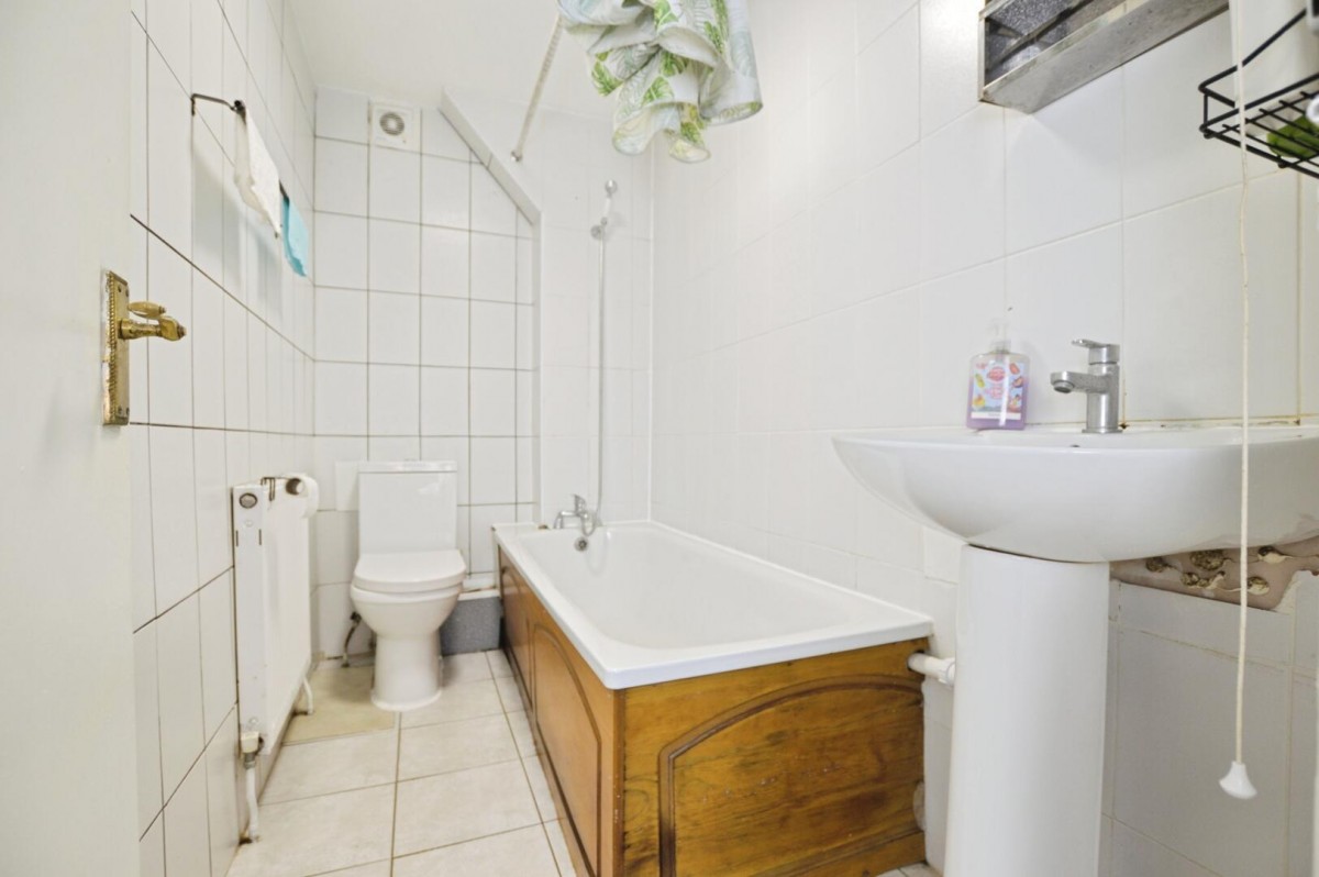 North Birkbeck Road, London, E11 4JF