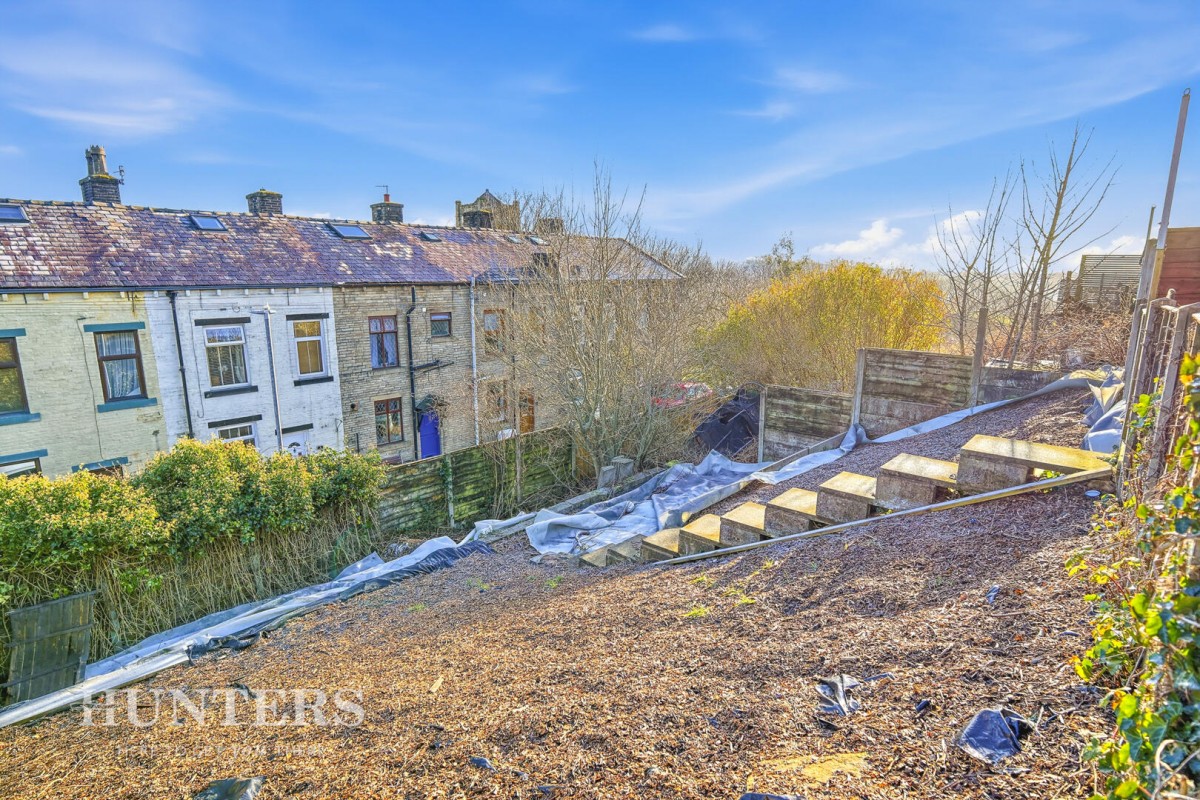 Shore Mount, Shore, Littleborough, OL15 8EN