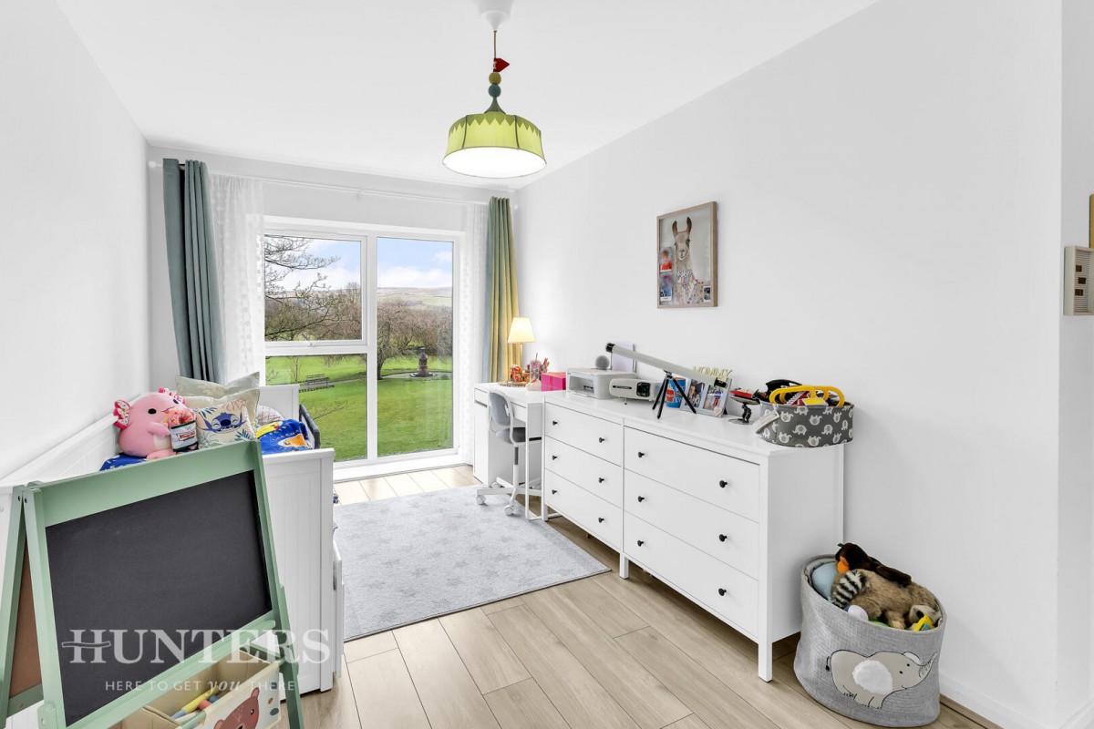 Dividend Drive, Littleborough, OL15 9HD