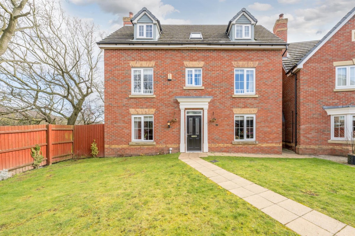 Oaklands, Wombourne, WV5 0AJ