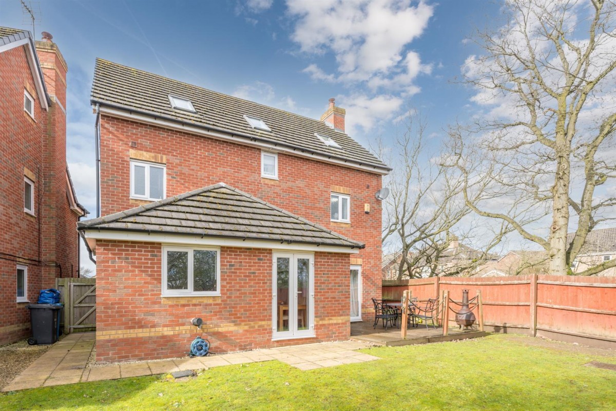 Oaklands, Wombourne, WV5 0AJ