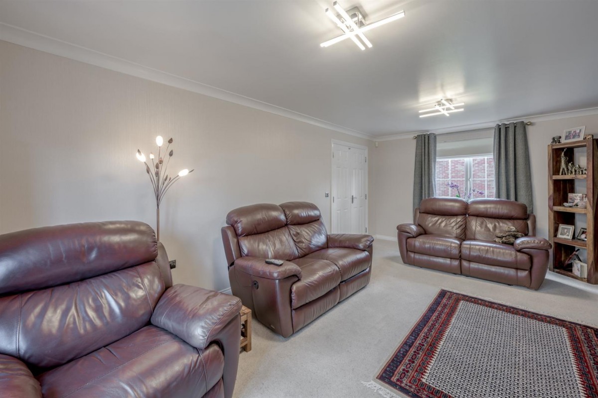 Oaklands, Wombourne, WV5 0AJ