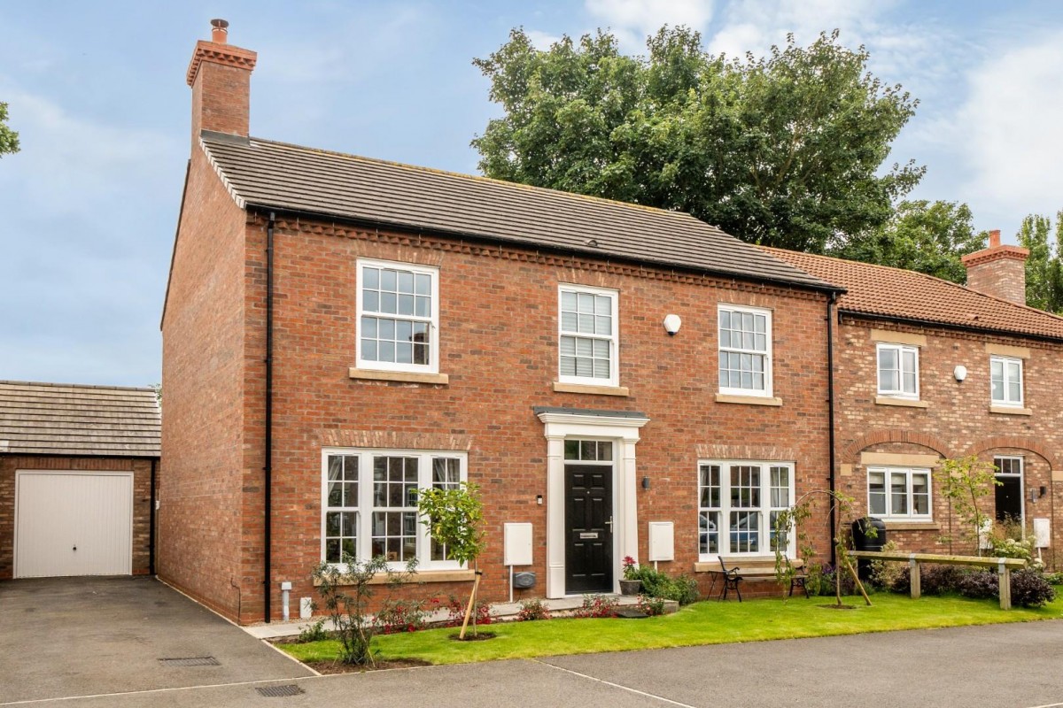 Wisteria Park Gardens