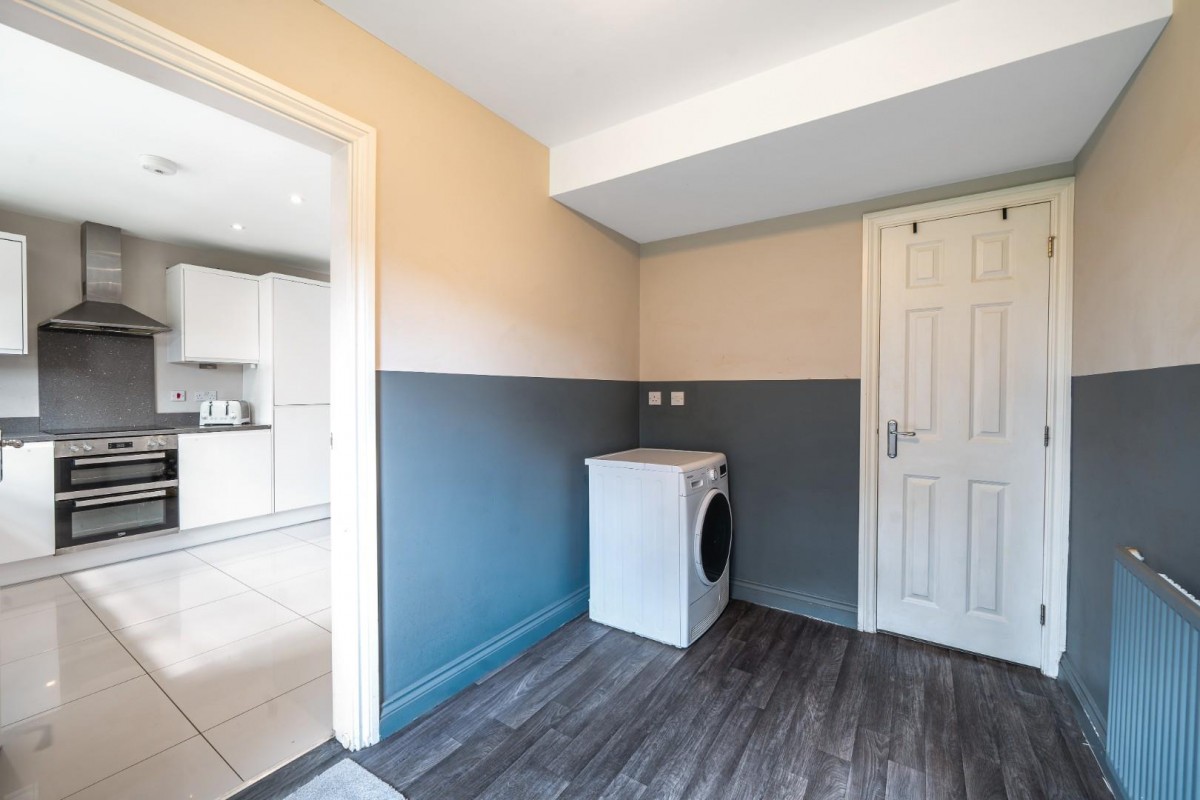 Wisteria Park Gardens