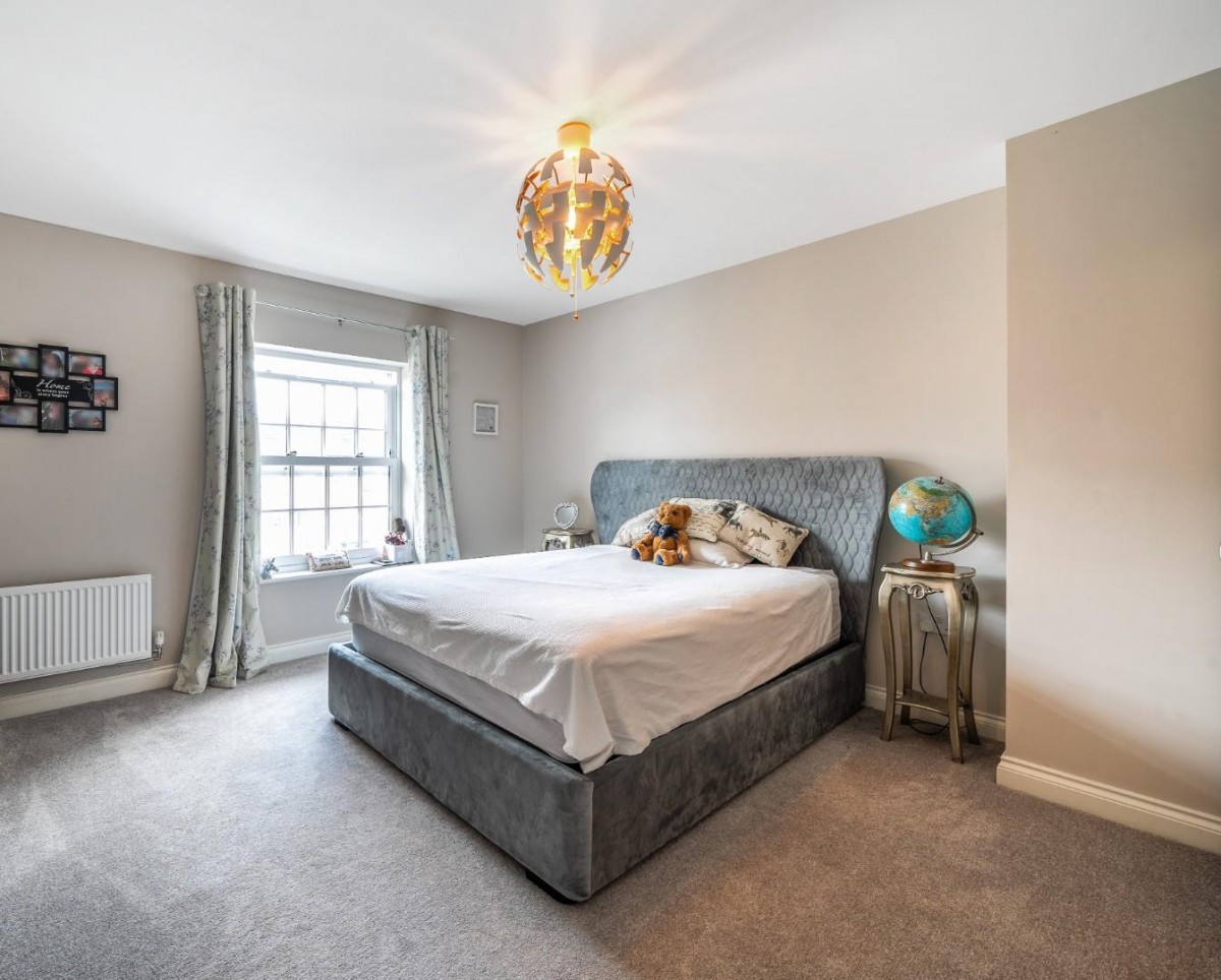 Wisteria Park Gardens