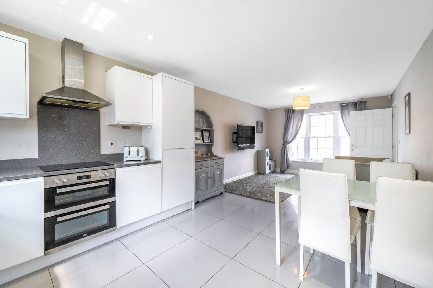 Wisteria Park Gardens