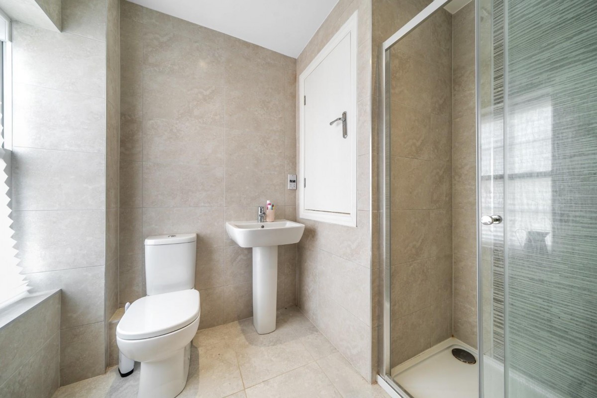 Wisteria Park Gardens