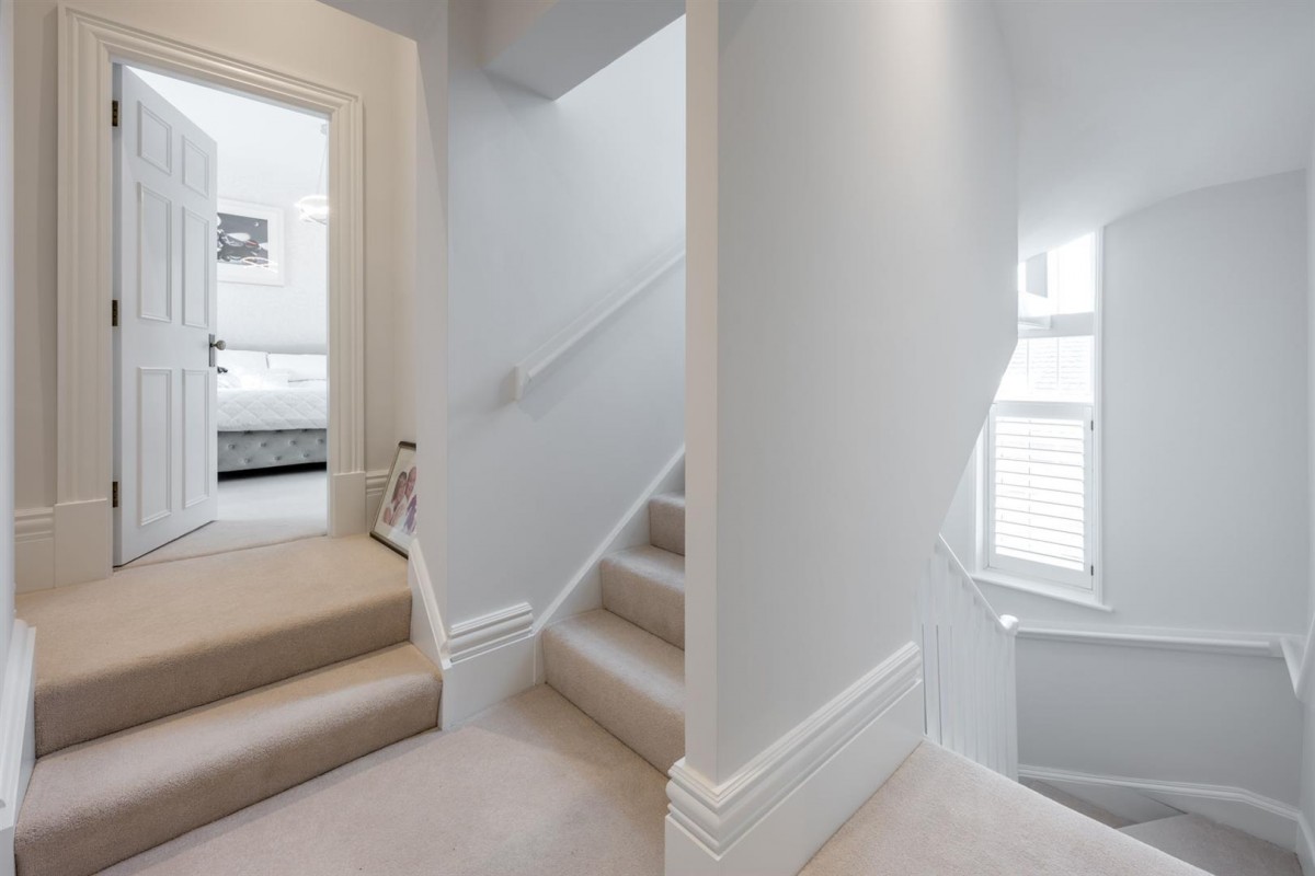 Broadfield House, Kingswinford, DY6 9NS