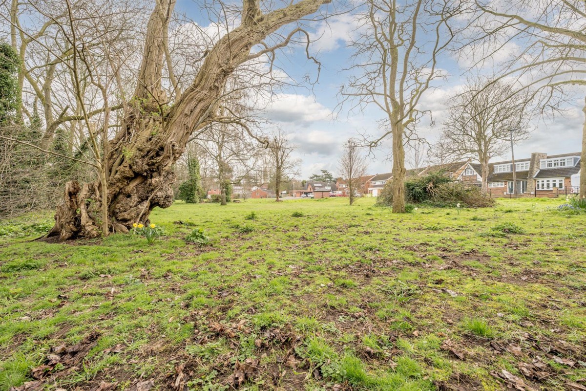 Broadfield House, Kingswinford, DY6 9NS