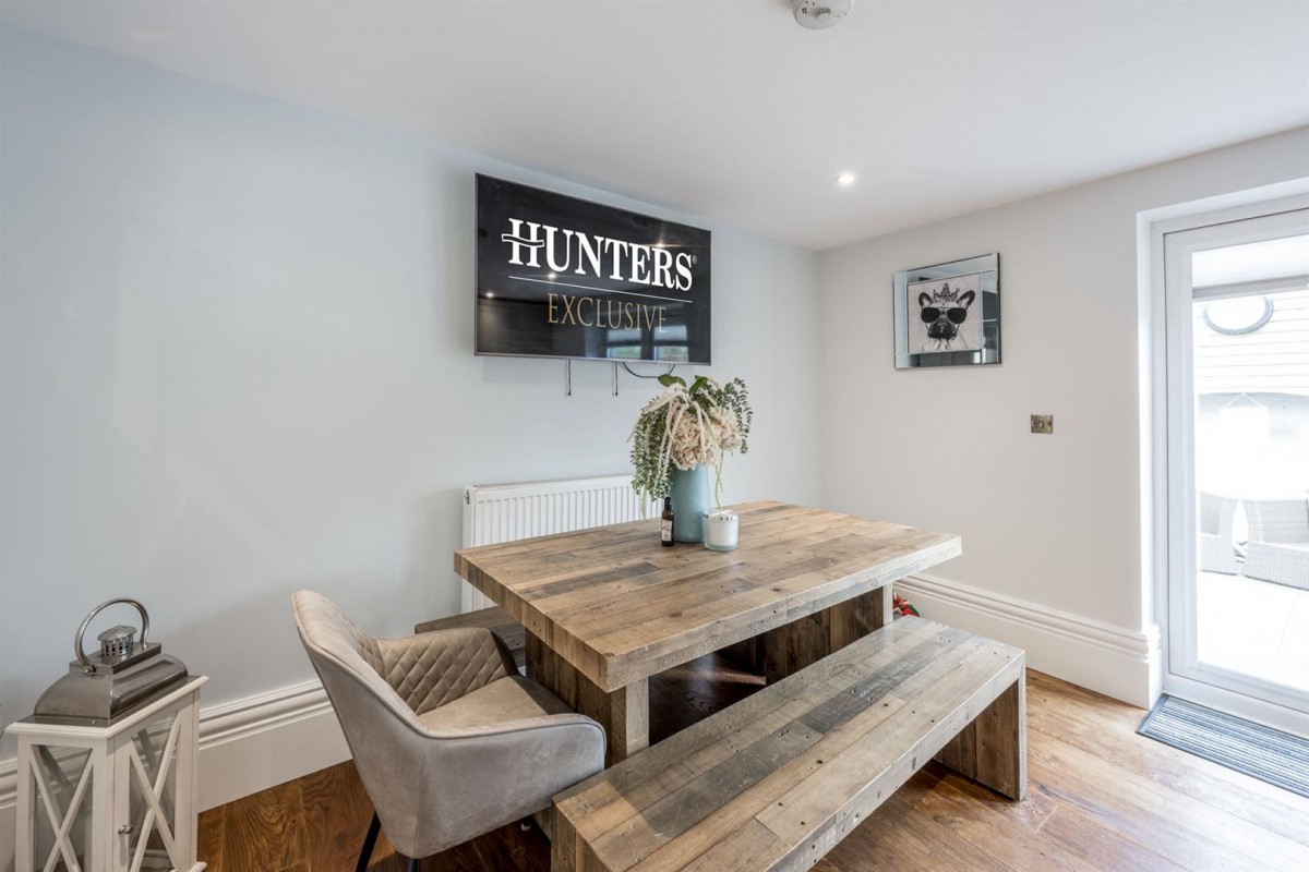 Broadfield House, Kingswinford, DY6 9NS