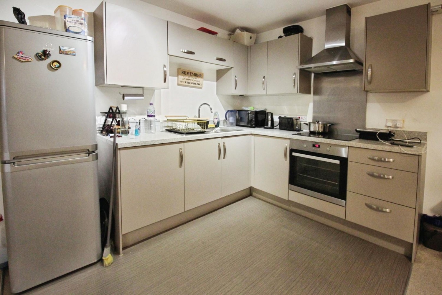 Little Brights Road, Belvedere Park